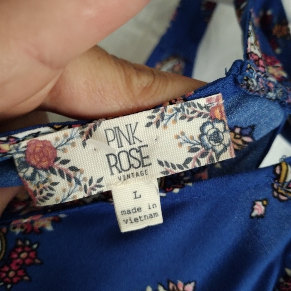 Pretty Spring Dress - Picture 9 of 9